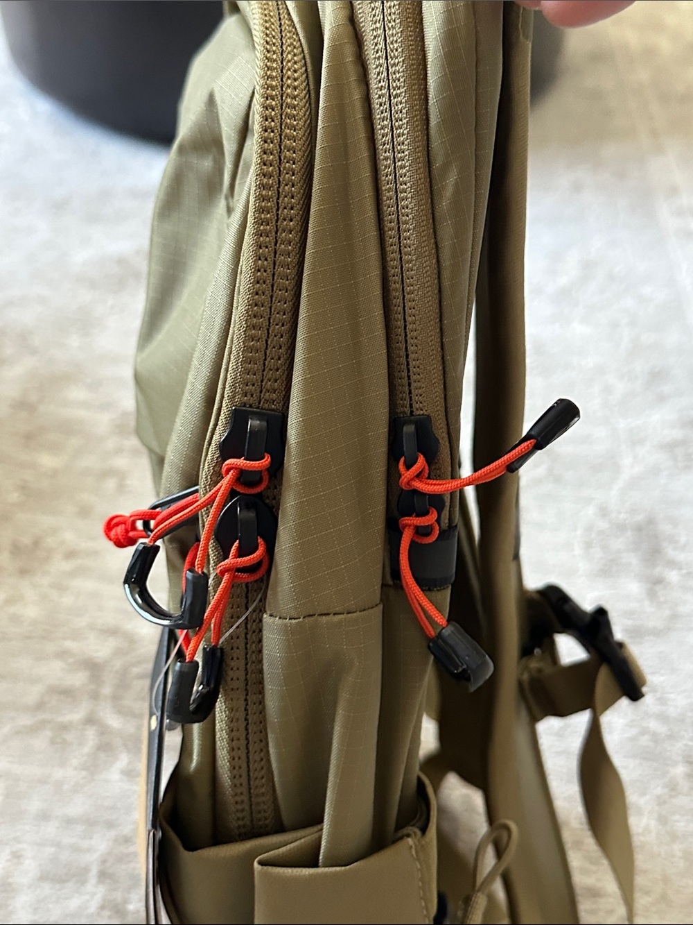 The North Face Men’s Borealis Backpack. Cedar/Lava Red. NWT’s. - Picture 11 of 14